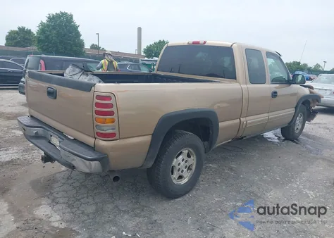 2001 Chevrolet Silverado 1500 Ls z USA, uszkodzony, nr VIN 1GCEK19T11E147841